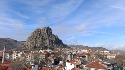 Türkiye İstatistik Kurumu (TÜİK) verilerine göre, Afyonkarahisar’ın nüfusu 2025 yılında 751