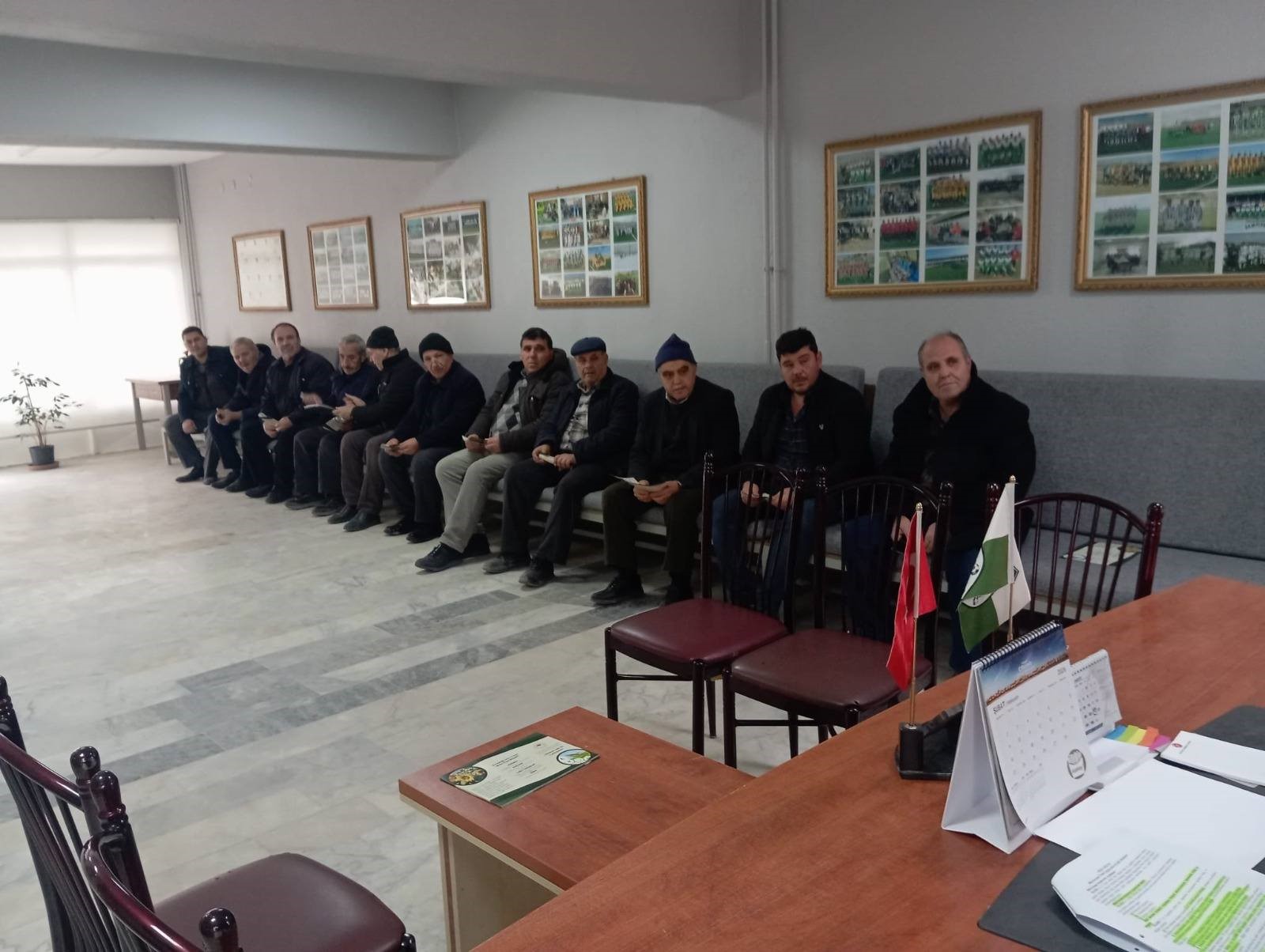 Afyonkarahisar Tarım ve Orman İl Müdürlüğü, bitkisel üretim yapan üreticilerin