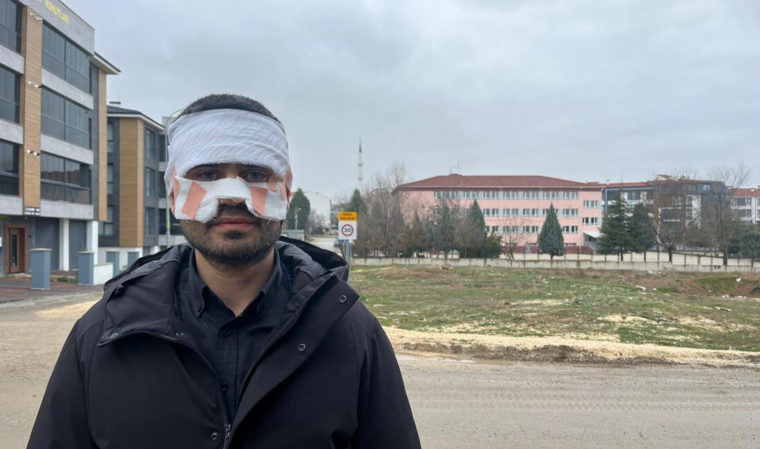 Eskişehir Yılmaz Çetintaş Anadolu Lisesi’nde görev yapan fizik öğretmeni ve