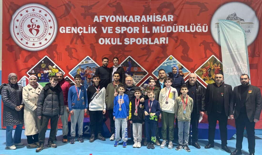 Afyonkarahisar Gençlik ve Spor İl Müdürlüğü koordinesinde düzenlenen Yarıyıl Satranç