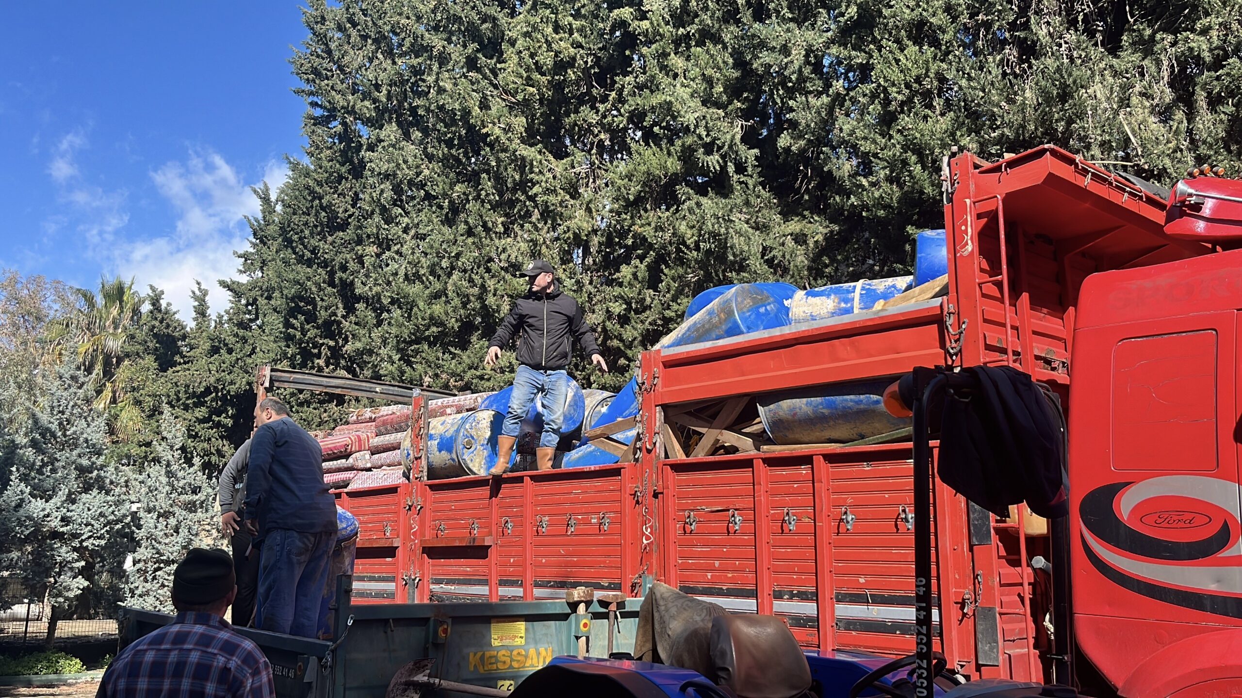Alanya’da üç gündür dinmek bilmeyen sağanak yağış, baraj kapaklarının da