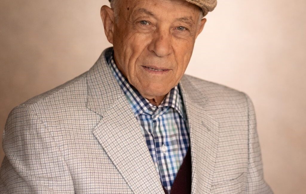 Kütahya’nın Simav ilçesinin simge isimlerinden, iş dünyasındaki başarılarının yanı sıra