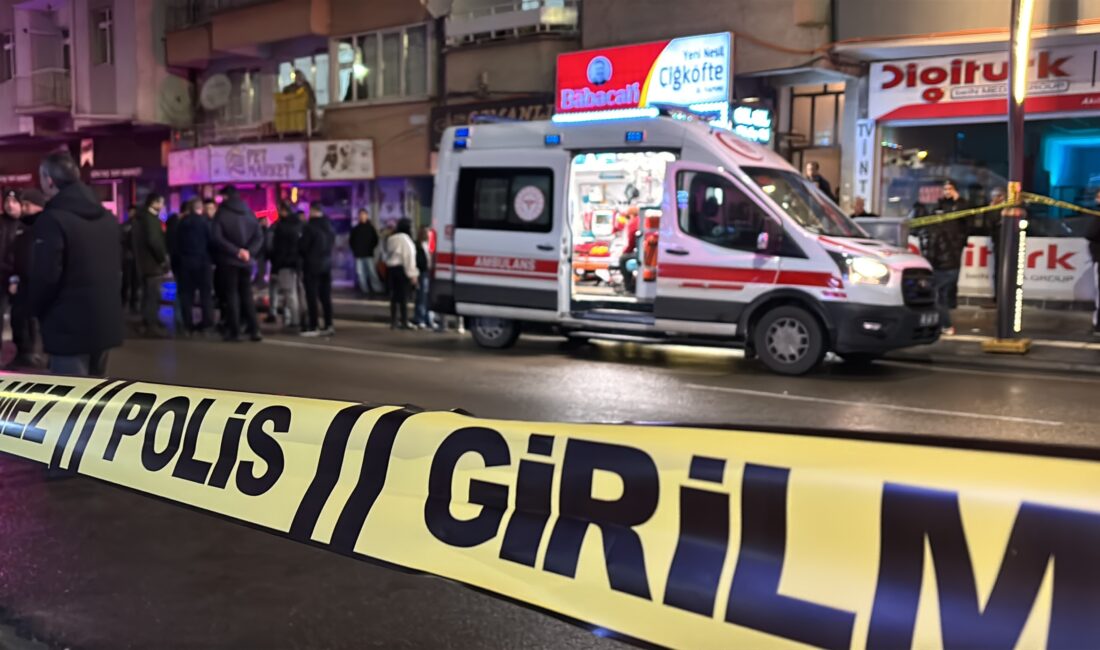 Aksaray’da kıskançlık krizine giren bir şahıs, eski eşinin yeniden yuva