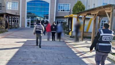 Burdur’da bir vatandaşı sahte altınlarla 1 milyon TL dolandıran şebeke,