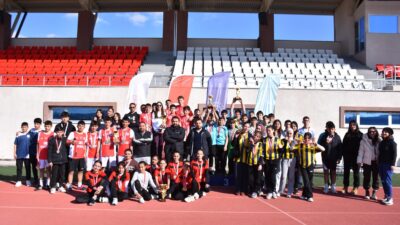 Afyonkarahisar Kocatepe Spor Kompleksi, geleceğin atletlerini ağırlayan görkemli bir organizasyona