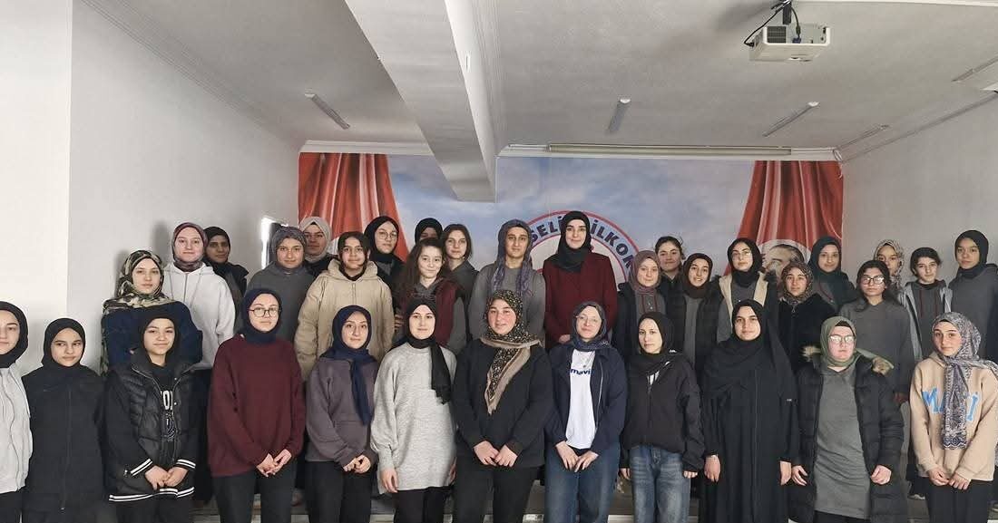 Afyonkarahisar İl Müftülüğü, on bir ayın sultanı ramazan öncesi gençlerle