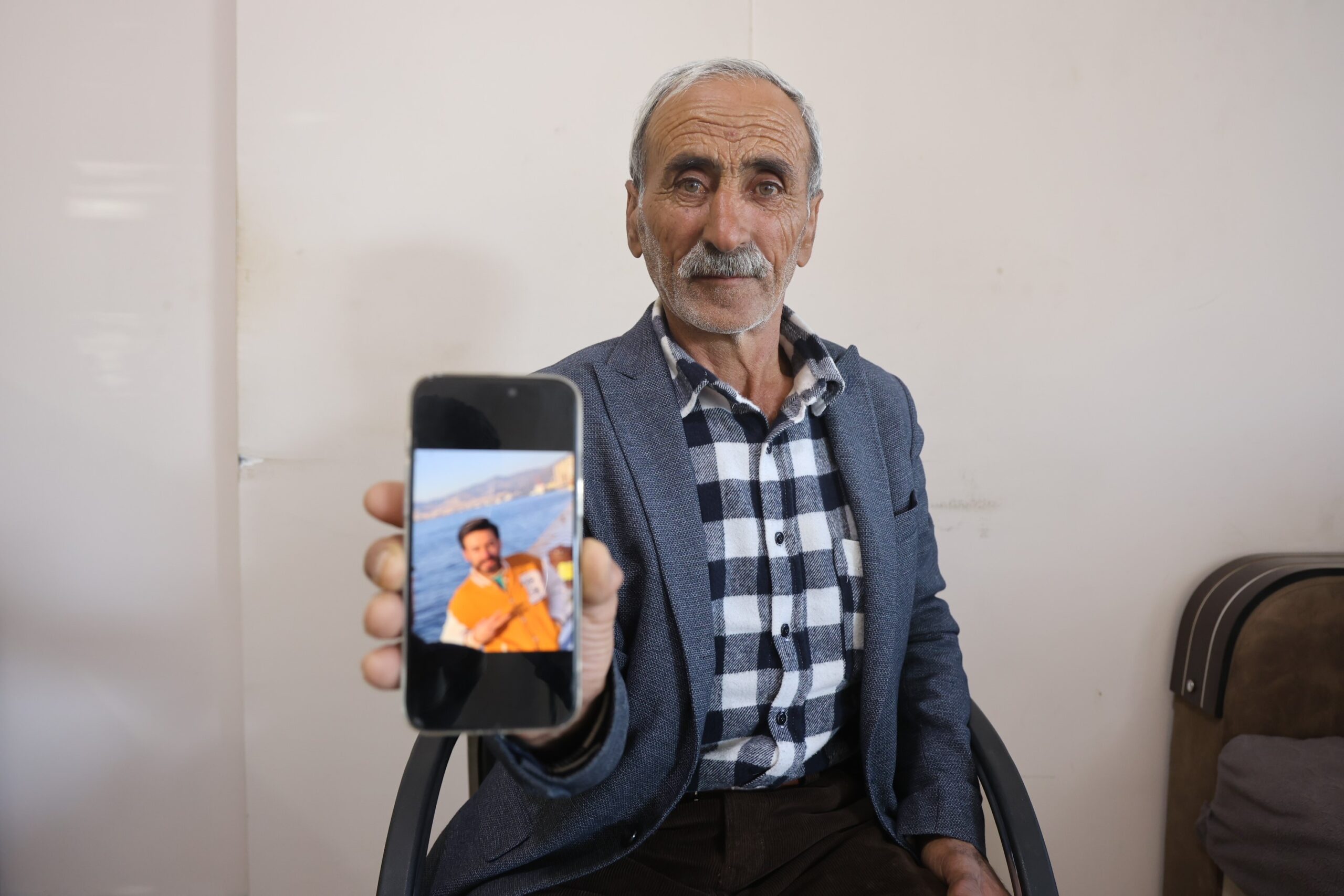 Antakya ilçesine bağlı Serinyol Mahallesi'nde yaşayan ve bipolar bozukluk tanısı