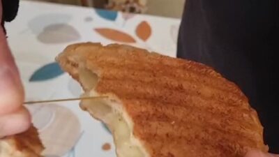 Bursa’nın Nilüfer ilçesinde bir vatandaş, sahur hazırlığı yaptığı sırada fırından