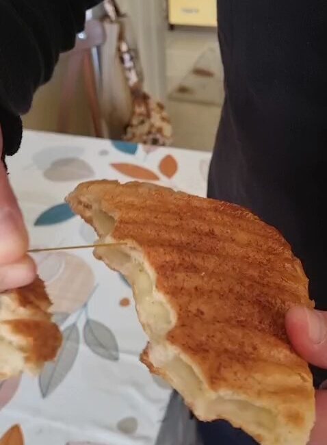 Bursa’nın Nilüfer ilçesinde bir vatandaş, sahur hazırlığı yaptığı sırada fırından