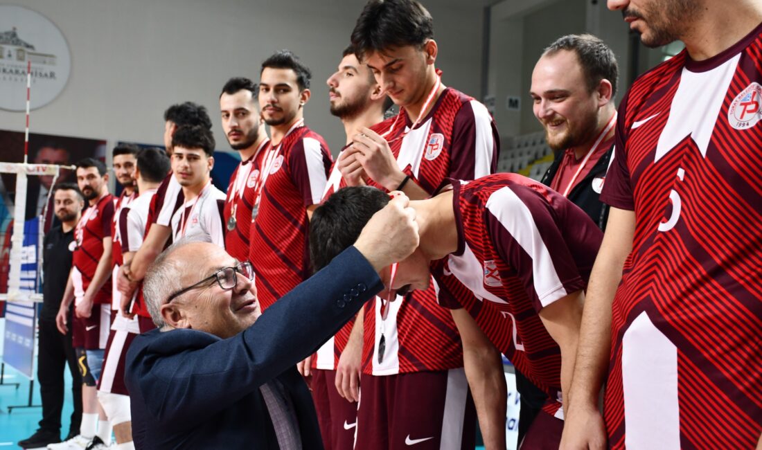 Afyonkarahisar Prof. Dr. Veysel Eroğlu Spor Salonu’nun ev sahipliği yaptığı