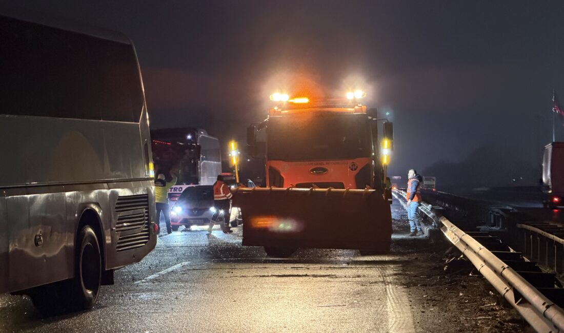 Sakarya’nın Erenler ilçesi Alancuma mevkii Ankara istikametinde dün öğle saatlerinde