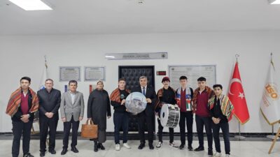 Afyonkarahisar’da Ramazan ayının manevi iklimi, okullardan yükselen kültürel etkinliklerle şehre