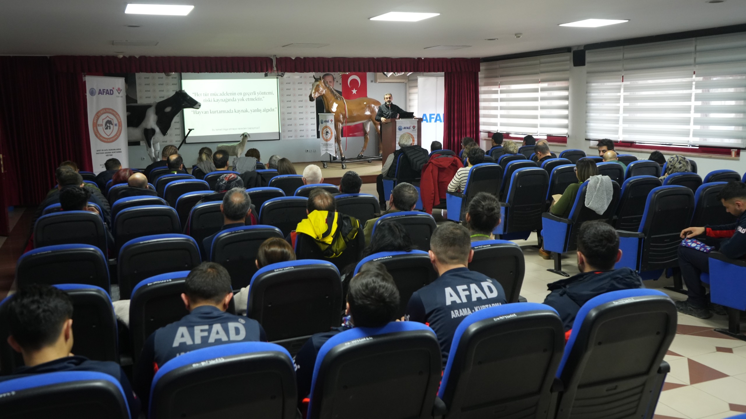 Afet ve acil durumlarda hayvanlara yönelik müdahale kapasitesini artırmak amacıyla,