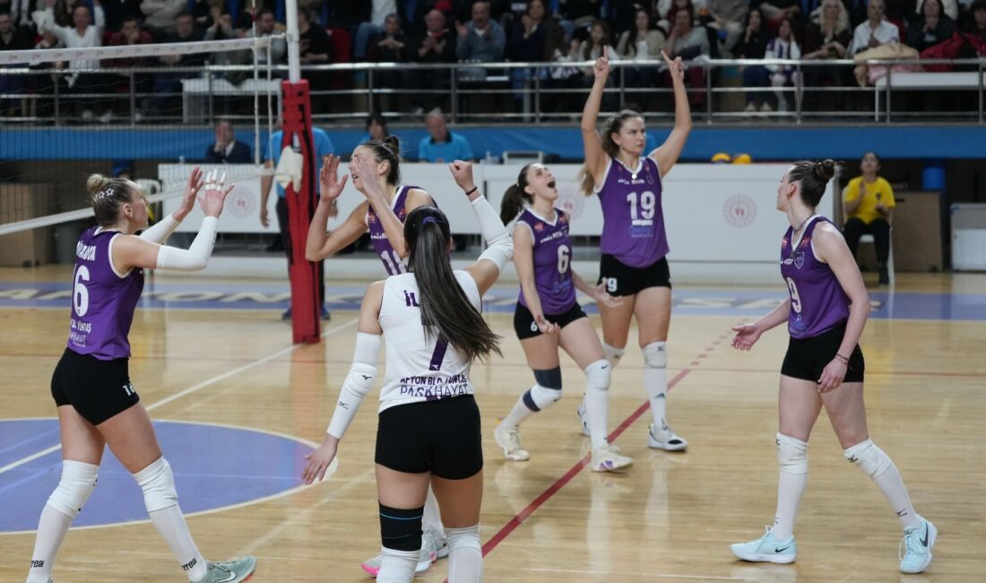 Arabica Coffee House Kadınlar Voleybol 1. Ligi B Grubu’nda mücadele