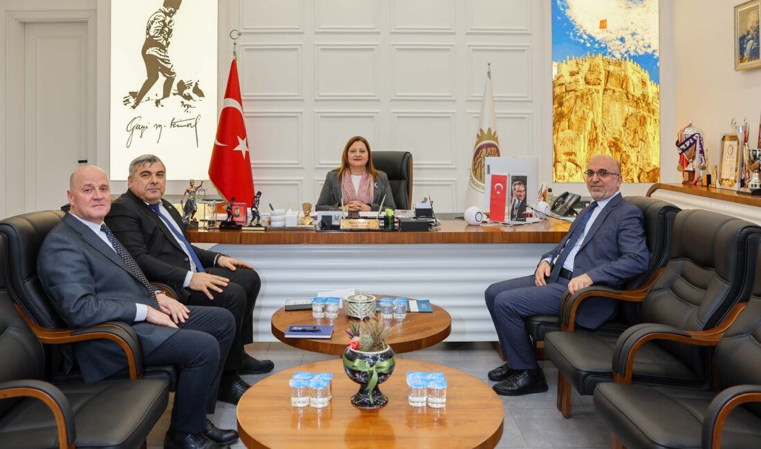 Afyonkarahisar Belediye Başkanı Burcu Köksal, kentteki kamu kurumlarıyla yürütülen çalışmalar