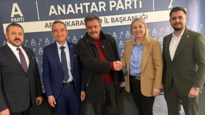 Anahtar Parti Afyonkarahisar İl Başkanlığı, farklı siyasi partilerde görev yapmış