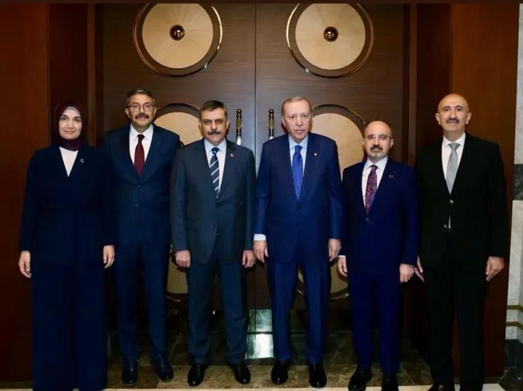 İçişleri Bakan Yardımcılığına atanan Doç. Dr. Kübra Güran Yiğitbaşı, Afyonkarahisar’daki