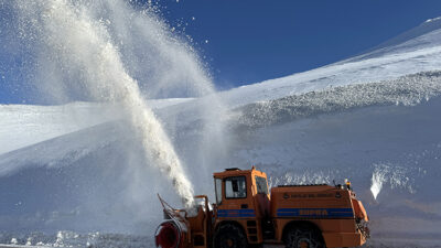 Van, Hakkari, Bitlis, Kars ve Ardahan'da kar etkisini sürdürüyor.