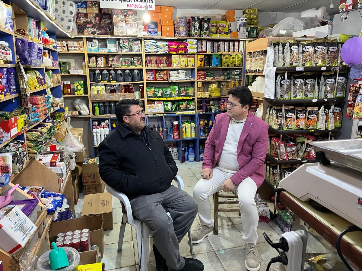 Bolvadin Belediye Başkanı Derviş Aynacı, Ramazan ayı kapsamında ilçe merkezinde