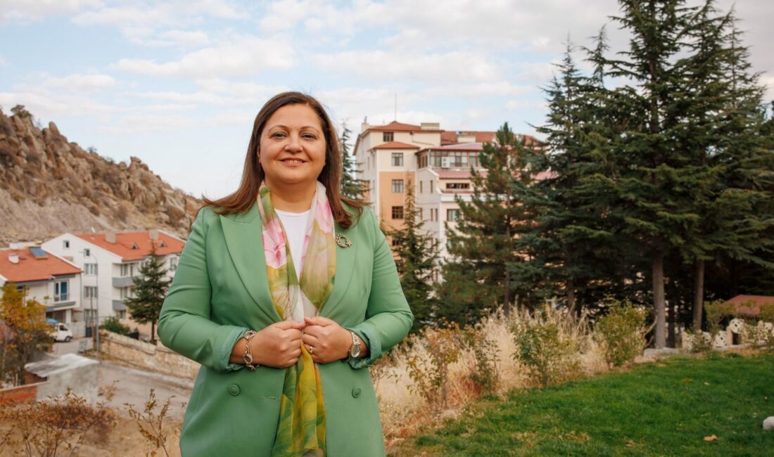 Afyonkarahisar Belediye Başkanı Burcu Köksal, sosyal belediyecilik anlayışı doğrultusunda eğitim