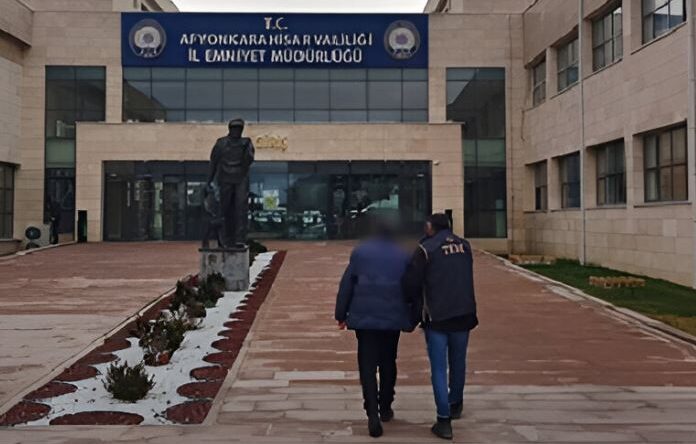 Afyonkarahisar İl Emniyet Müdürlüğü ekipleri tarafından aranan şahıslara yönelik sürdürülen