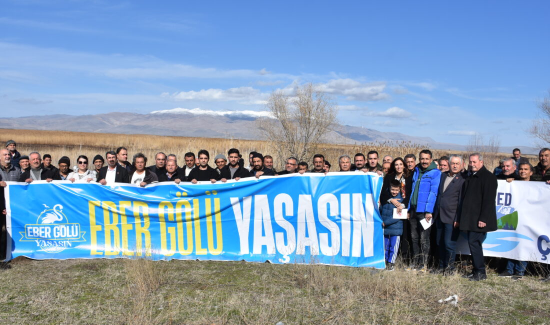 CHP Genel Başkan Yardımcısı Evrim Rızvanoğlu, Afyonkarahisar'da partisinin Sultandağı İlçe