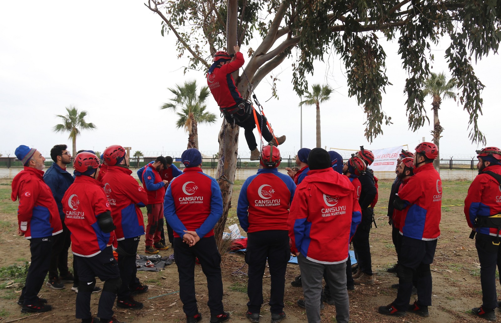 Cansuyu Yardımlaşma ve Dayanışma Derneği’nin Arama ve Kurtarma Birimi (CAK),