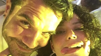 Ünlü oyuncu Beren Saat, uzun süredir üzerinde çalıştığı müzik projesini