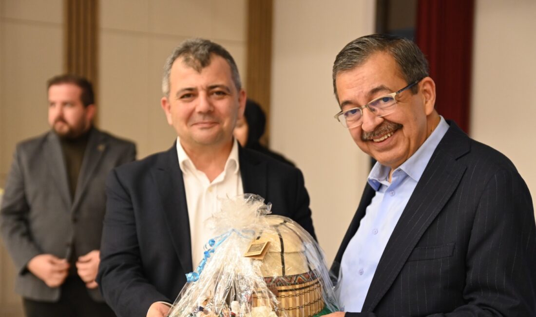 Emirdağ Belediyesi tarafından düzenlenen “Gönül Sohbetleri” programları, edebiyat ve düşünce