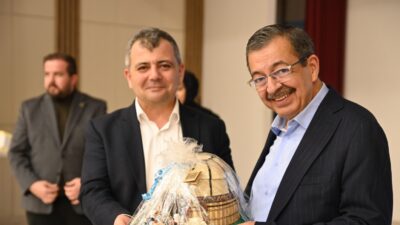 Emirdağ Belediyesi tarafından düzenlenen “Gönül Sohbetleri” programları, edebiyat ve düşünce