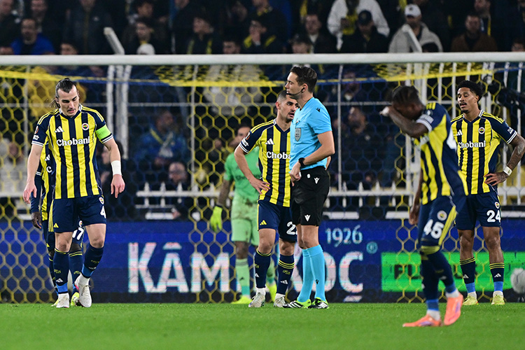 UEFA Avrupa Ligi son 16 play-off turu ilk maçında İngiliz