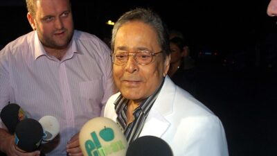 "Kuruntu Ailesi"nde Hüsnü Kuruntu, "Avrupa Yakası"nda Tahsin Sütçüoğlu karakterleriyle özdeşleşen