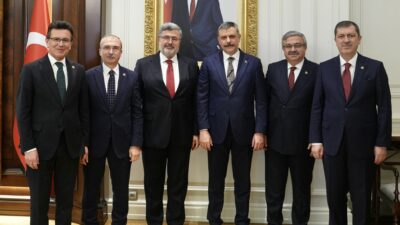 AK Parti Afyonkarahisar Milletvekili Ali Özkaya ve İbrahim Yurdunuseven, Cumhurbaşkanı