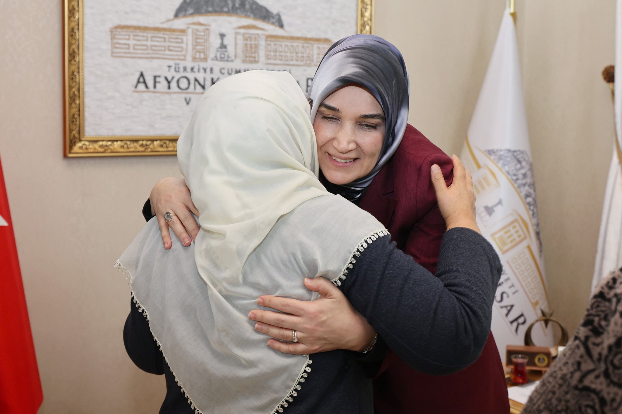 Afyonkarahisar Valisi Doç. Dr. Kübra Güran Yiğitbaşı, vatan uğruna canlarını