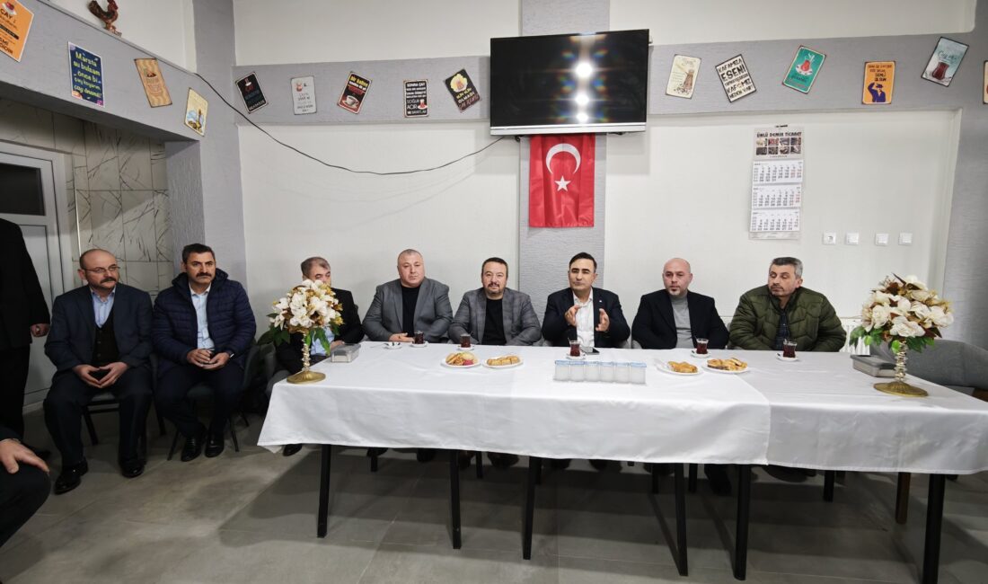 Ak Parti Afyonkarahisar Milletvekili Dr. Hasan Arslan, Sandıklı ilçesinde şoförler