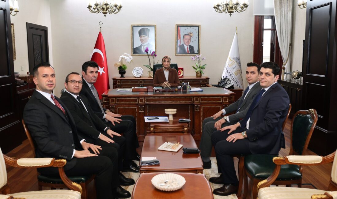 Afyonkarahisar Valisi Doç. Dr. Kübra Güran Yiğitbaşı, şehrin farklı ilçelerinde