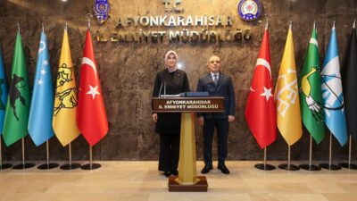 Afyonkarahisar Valisi Doç. Dr. Kübra Güran Yiğitbaşı, Cumhurbaşkanlığı kararıyla atandığı