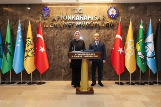 Afyonkarahisar Valisi Doç. Dr. Kübra Güran Yiğitbaşı, Cumhurbaşkanlığı kararıyla atandığı