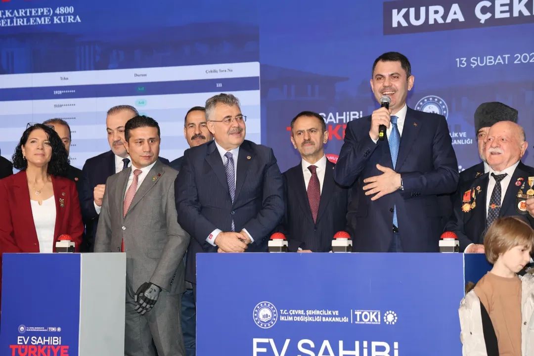 Cumhuriyet tarihinin en büyük sosyal konut hamlesi olarak nitelendirilen "Ev