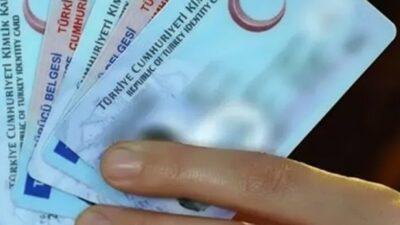 Türkiye'de çeşitli nedenlerle soyadından memnun olmayan vatandaşların nüfus müdürlüklerine başvurarak