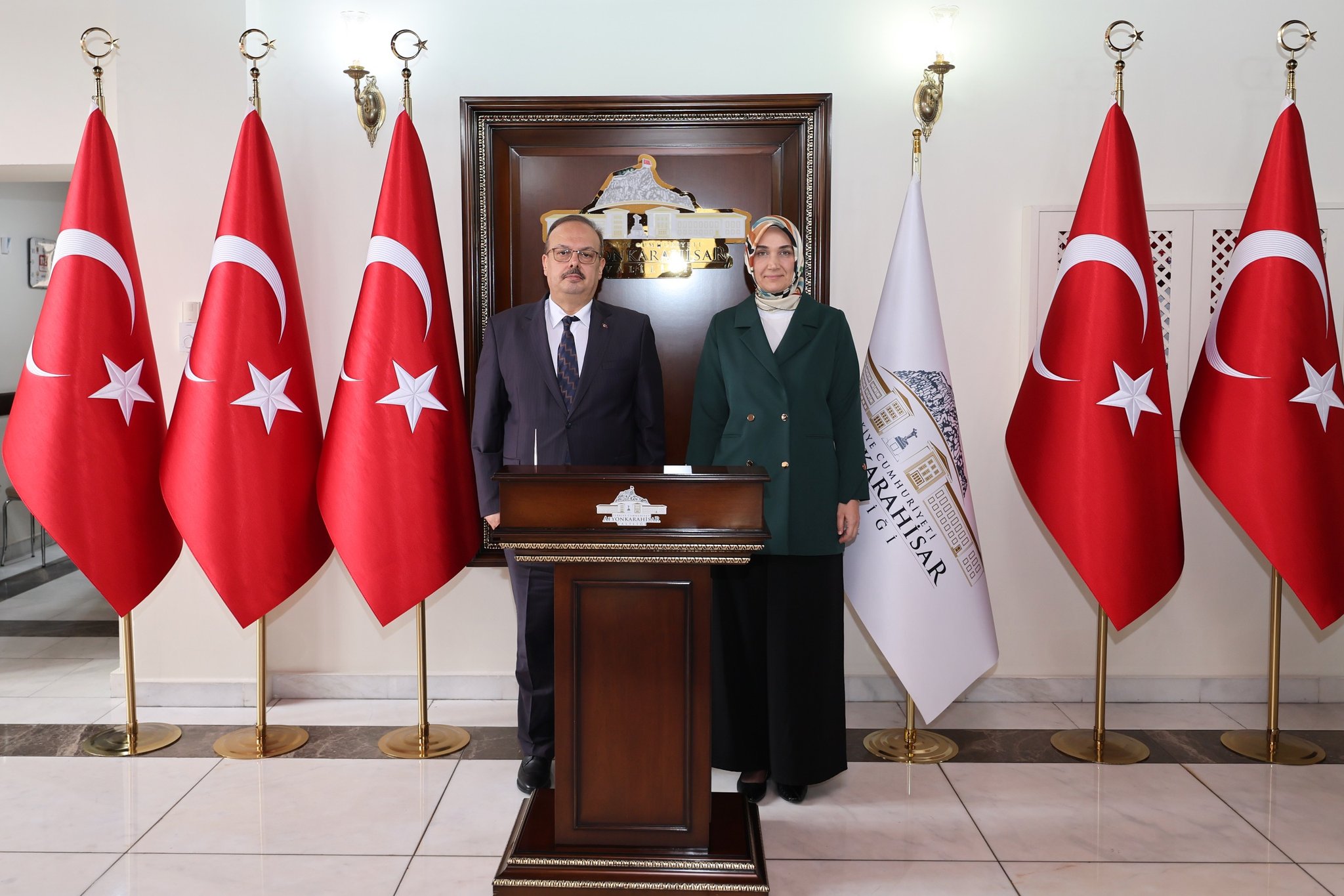 Aydın Valisi Yakup Canbolat, Afyonkarahisar Valisi Doç. Dr. Kübra Güran