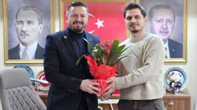 Balıkesir siyasetinde hareketli saatler yaşanıyor. Cumhuriyet Halk Partisi (CHP) İlçe