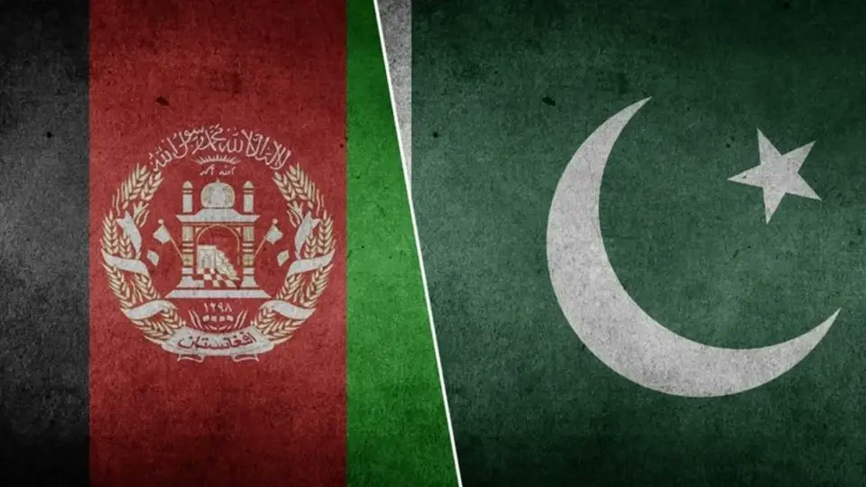 Bölgedeki gerilimin tırmanmasıyla birlikte Pakistan'ın Afganistan'a savaş ilan ettiği bildirildi.