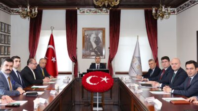 Afyonkarahisar’ın yeni Valisi Dr. Naci Aktaş, göreve başlama töreninin hemen