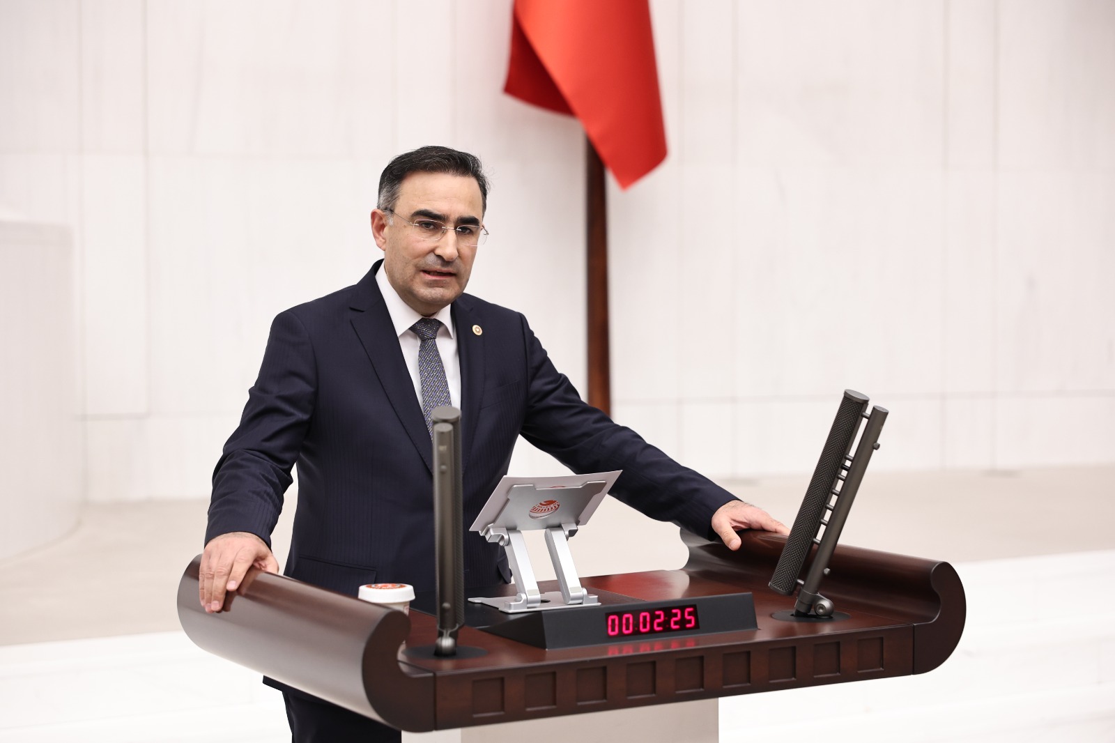 AK Parti Afyonkarahisar Milletvekili Dr. Hasan Arslan, CHP’nin tütünle mücadelenin