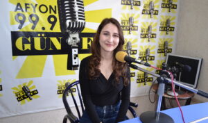 Butik Pastacı Vesile Canıtez, Gün FM’in konuğu oldu. Canıtez, herkesi