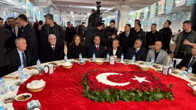 İyi Parti Genel Başkanı Müsavat Dervişoğlu, Afyonkarahisar’da düzenlenen iftar programına