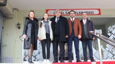 Afyonkarahisar Valisi Doç. Dr. Kübra Güran Yiğitbaşı, hayallerini sanatla şekillendirmek