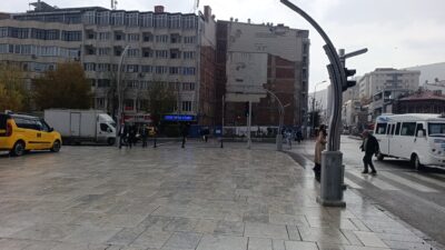 Afyonkarahisar’da önümüzdeki iki gün boyunca rüzgâr ve yağış etkili olacak.