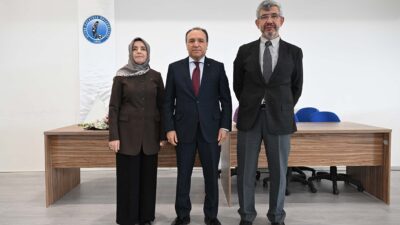 Afyon Kocatepe Üniversitesi (AKÜ) İlahiyat Fakültesi Dekanı Prof. Dr. Mustafa